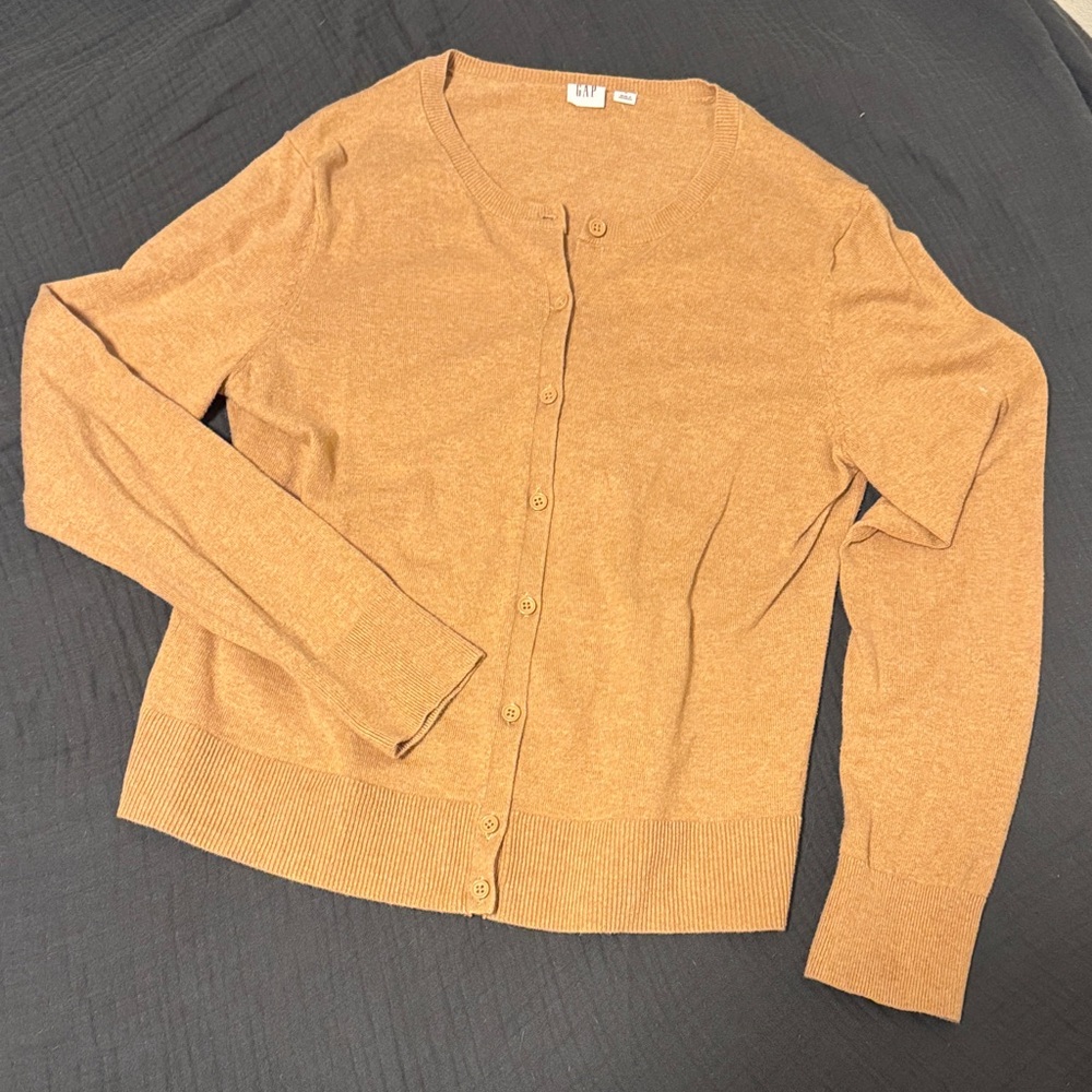GAP Women's Cardigan in Rich Brown